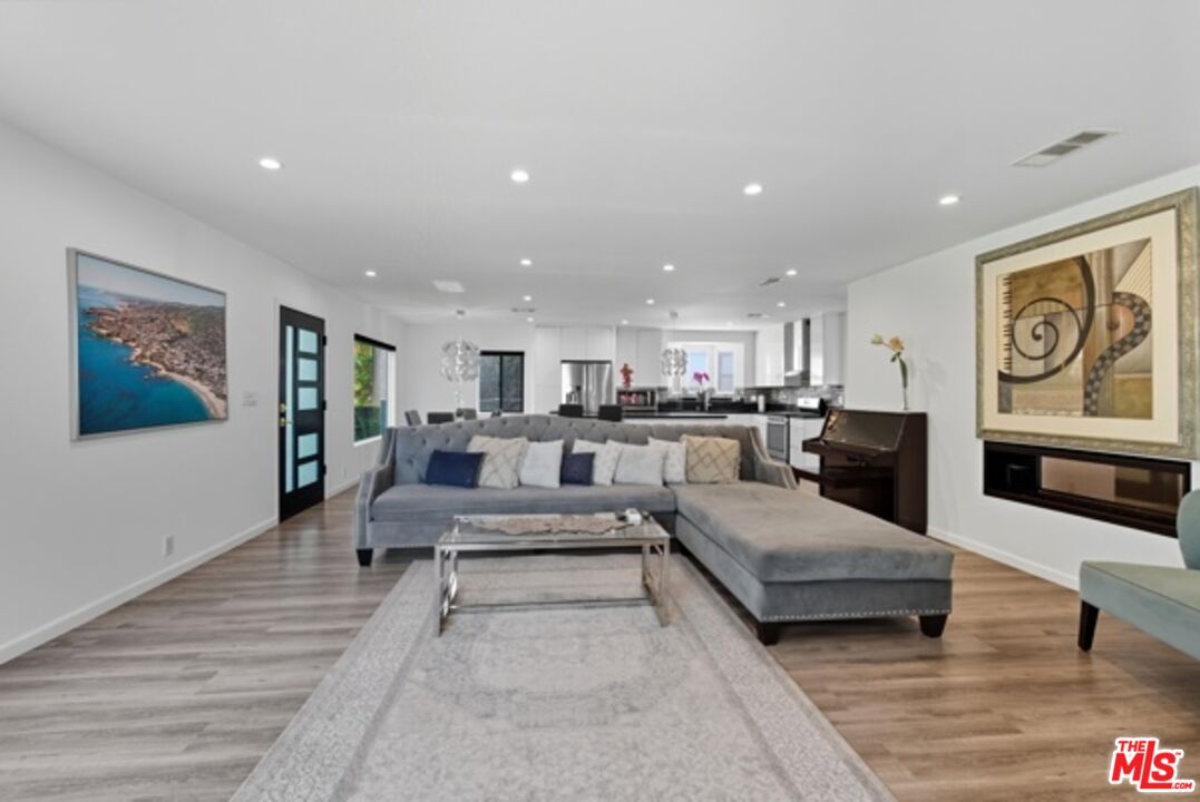 MLS #25600179 image #4