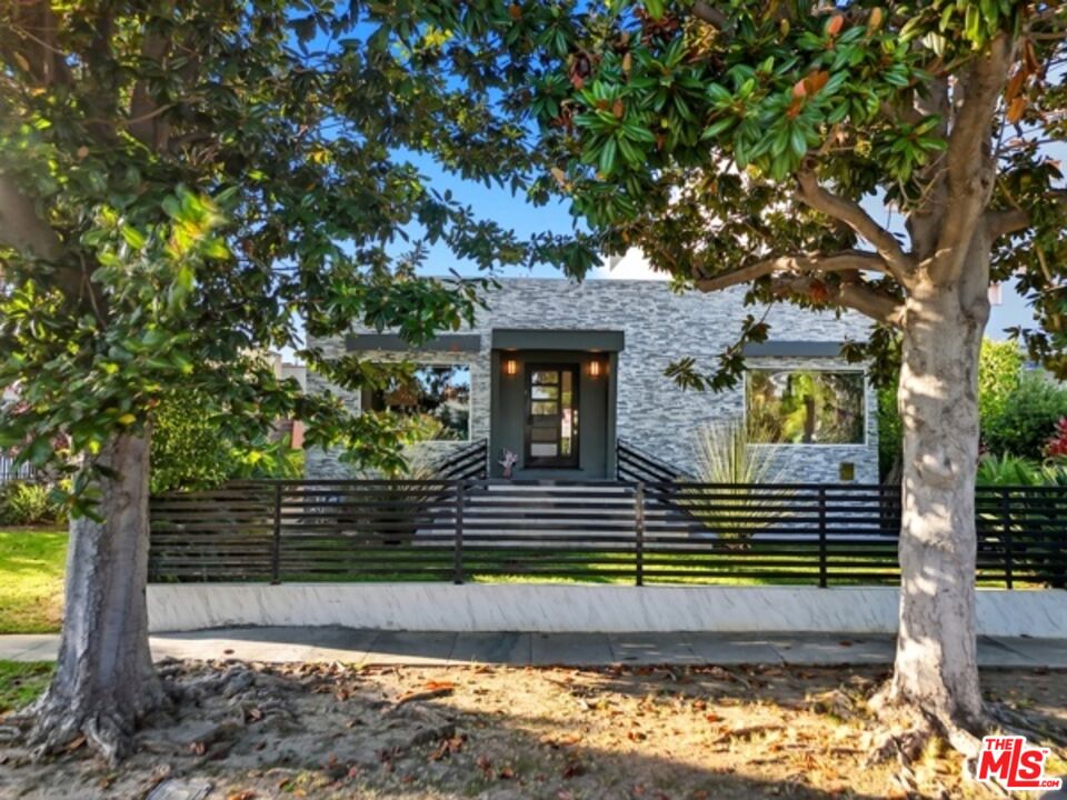 MLS #25600179 image #0