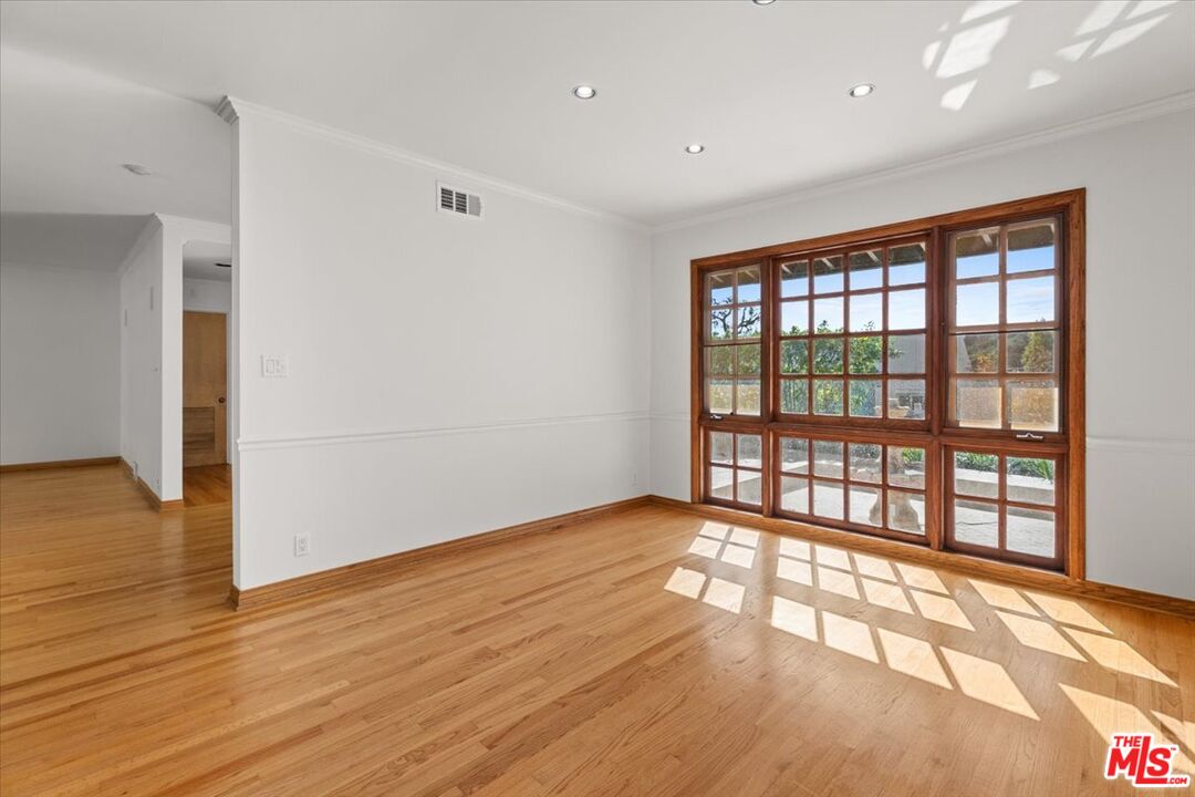 MLS #25600187 image #29