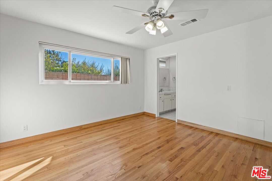 MLS #25600187 image #30