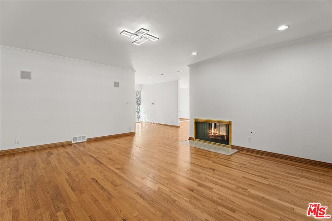 MLS #25600187 image #41