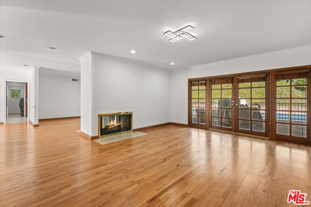 MLS #25600187 image #43