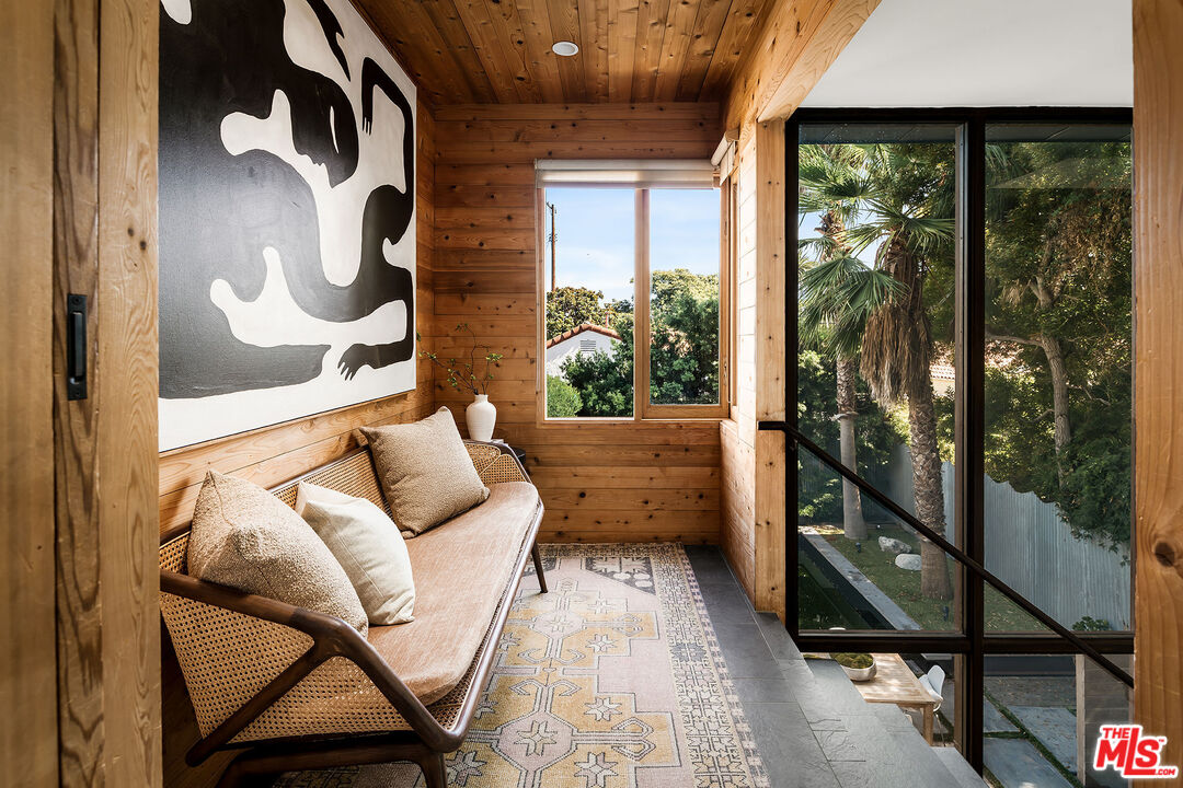 MLS #25600233 image #14