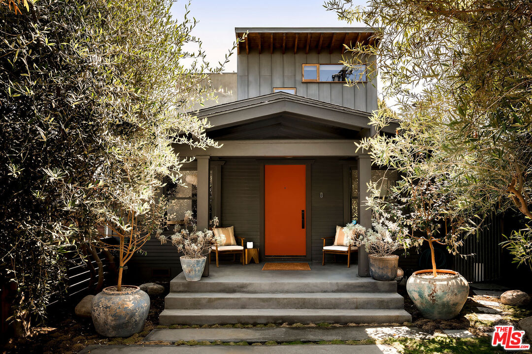 MLS #25600233 image #1