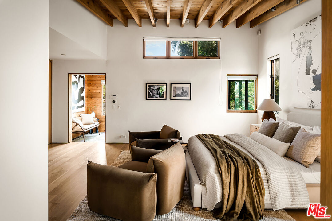 MLS #25600233 image #21