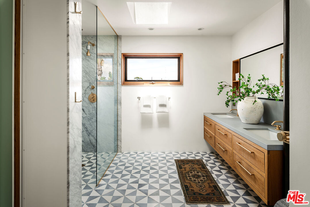 MLS #25600233 image #22