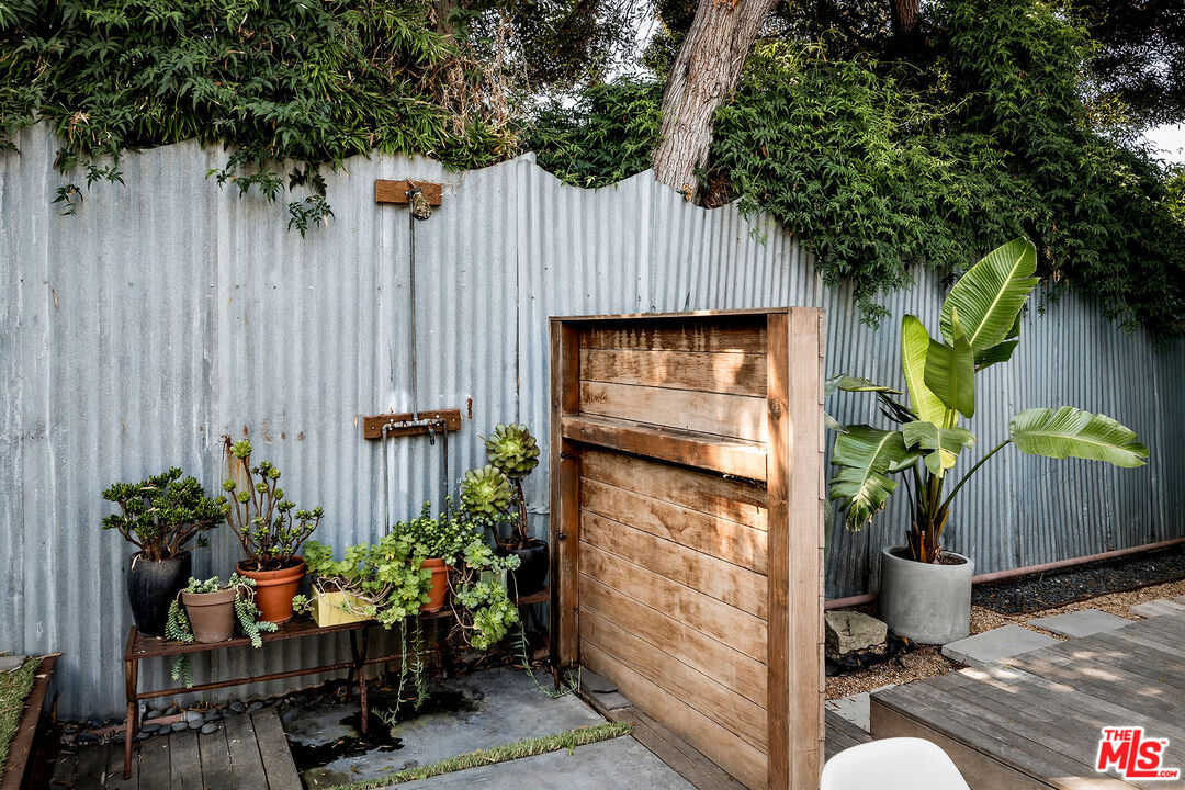 MLS #25600233 image #32