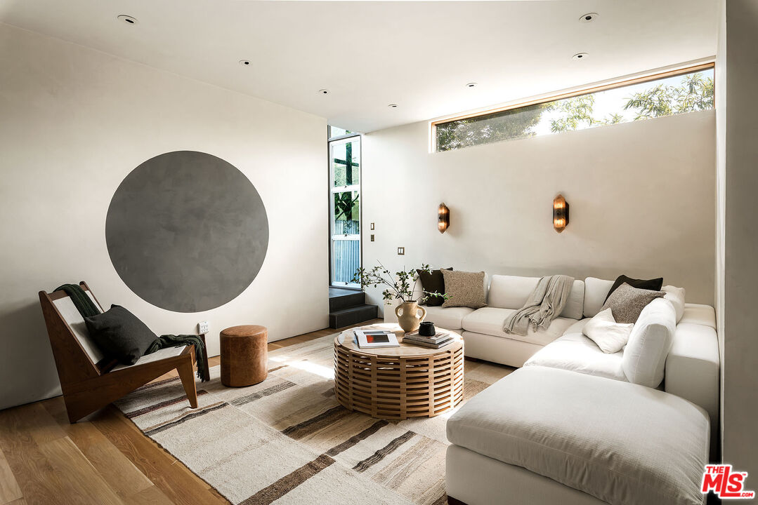 MLS #25600233 image #5