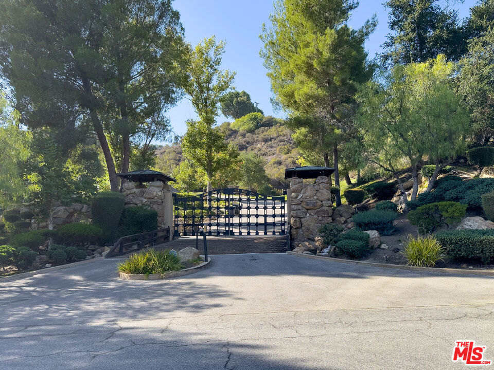 MLS #25600235 image #14