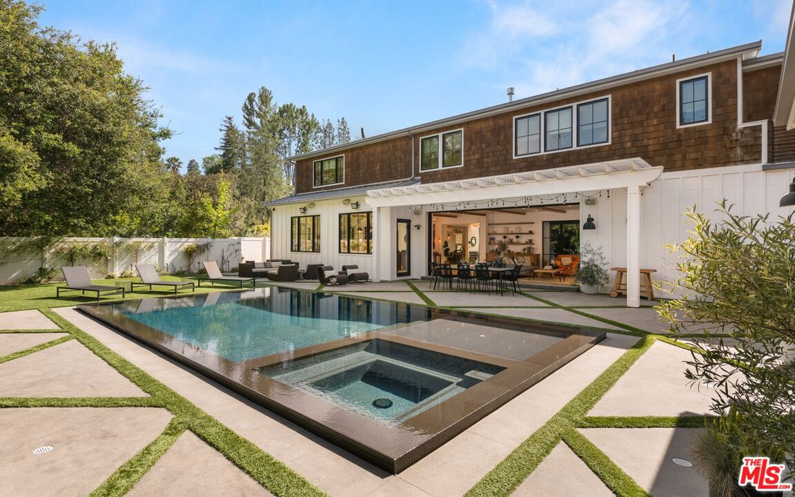 MLS #25600581 image #2