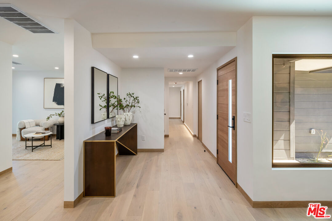 MLS #25600659 image #5