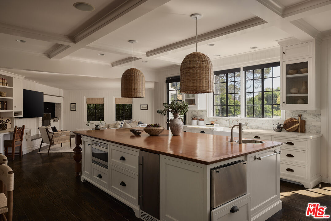 MLS #25600681 image #17