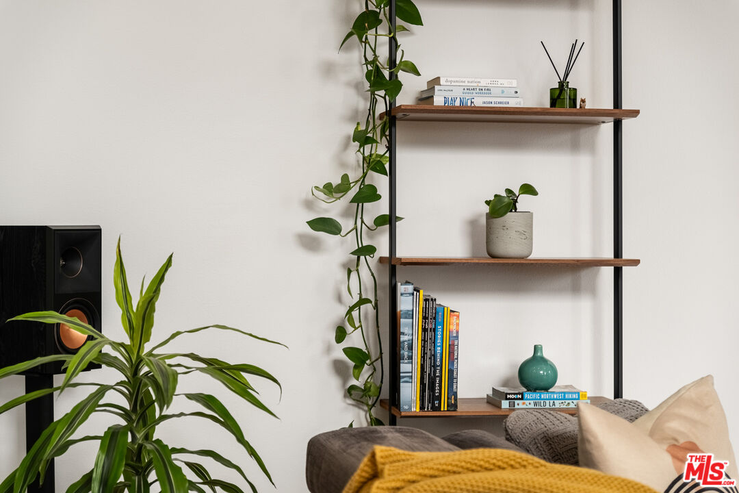 MLS #25600867 image #10