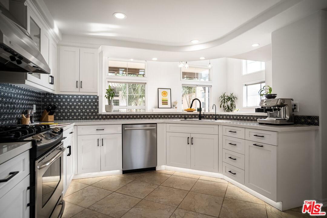 MLS #25600867 image #17