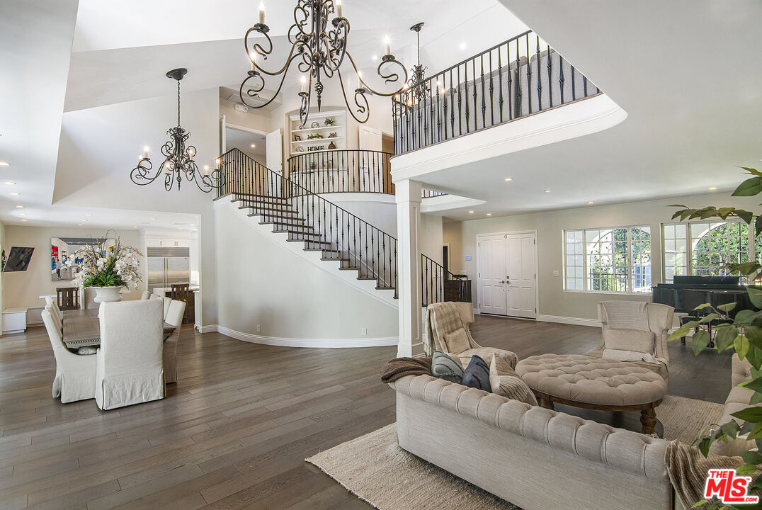 MLS #25600911 image #18