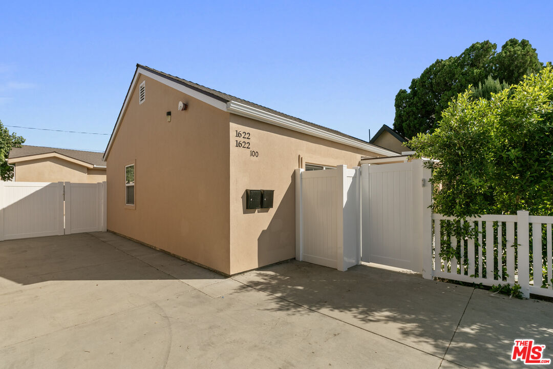 MLS #25600921 image #1