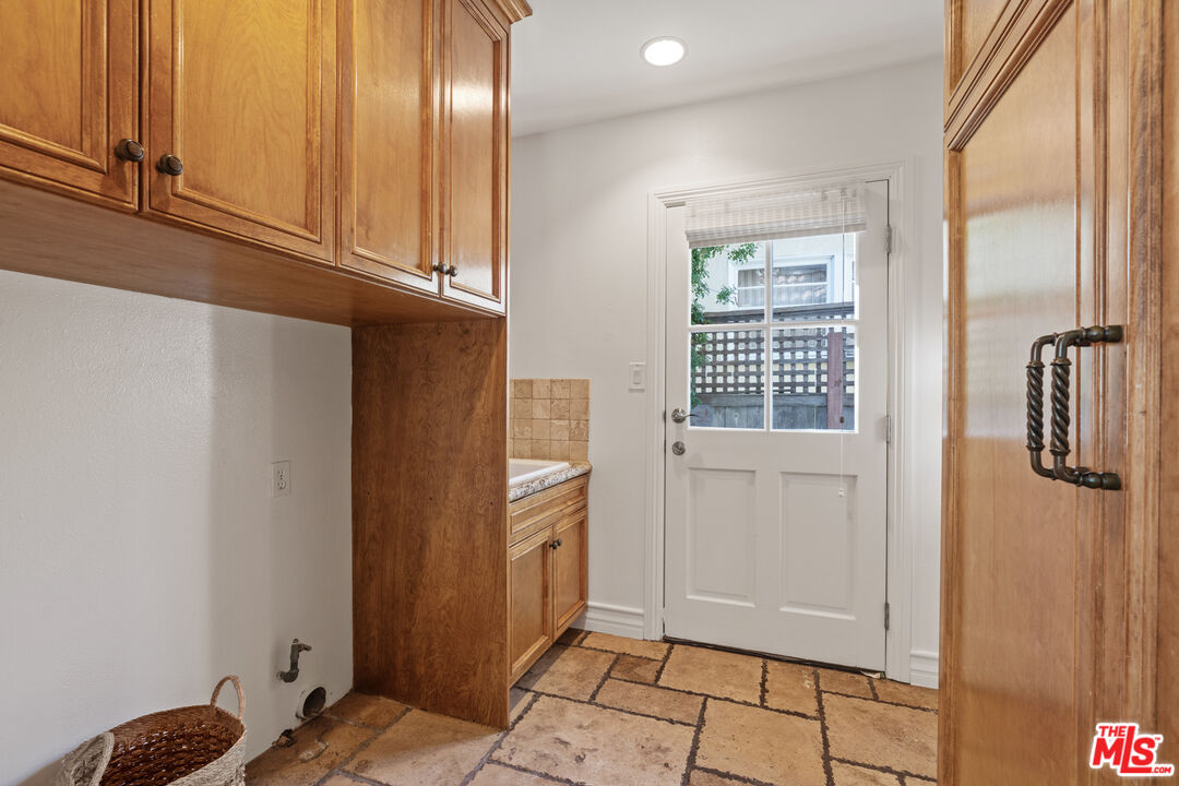 MLS #25600965 image #22