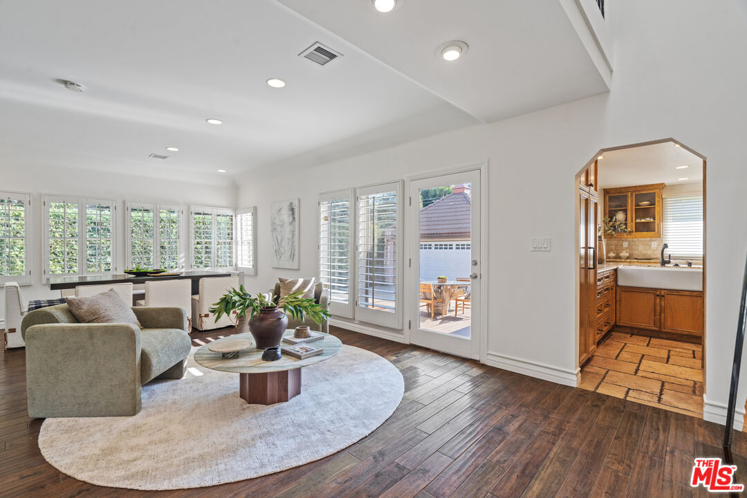 MLS #25600965 image #8