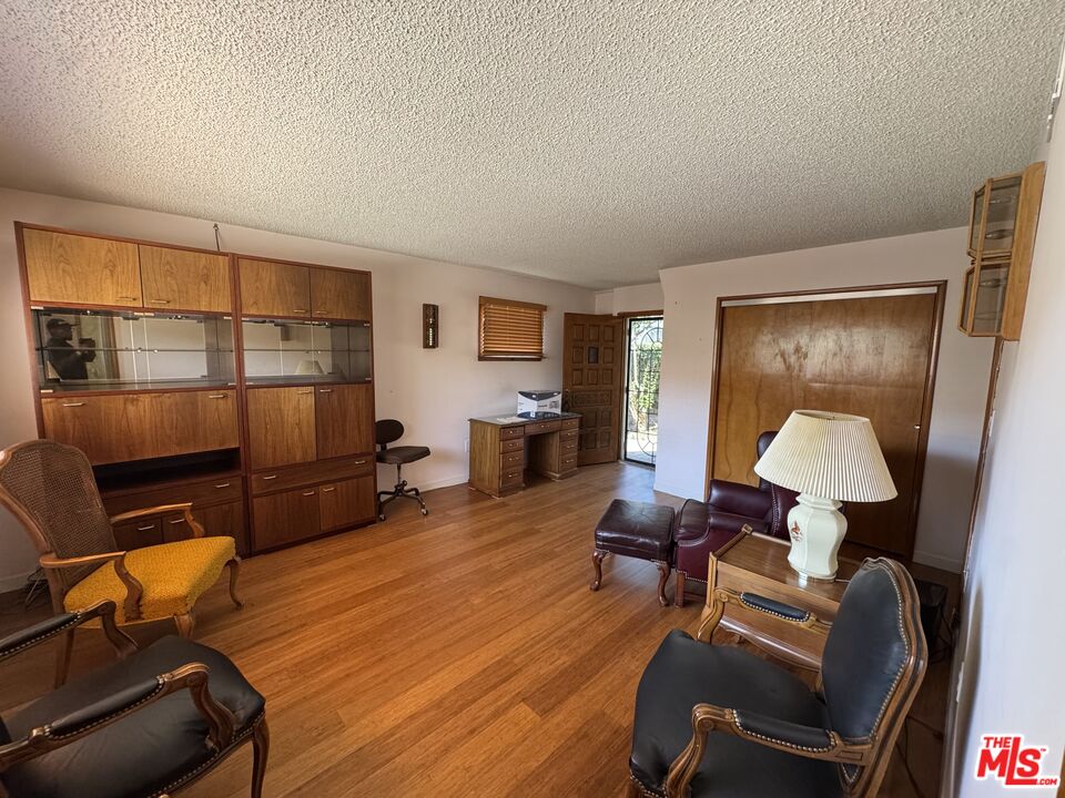 MLS #25600975 image #13