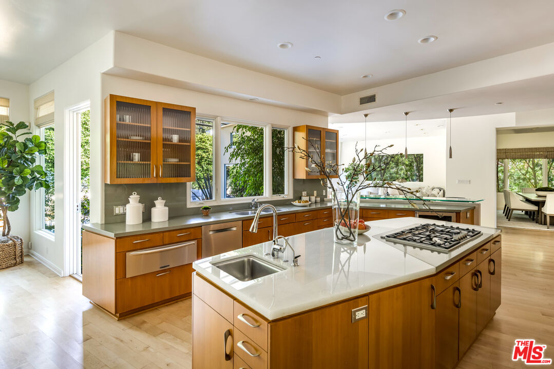 MLS #25601041 image #19