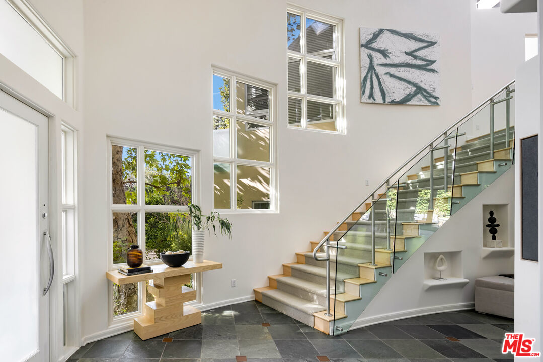 MLS #25601041 image #3