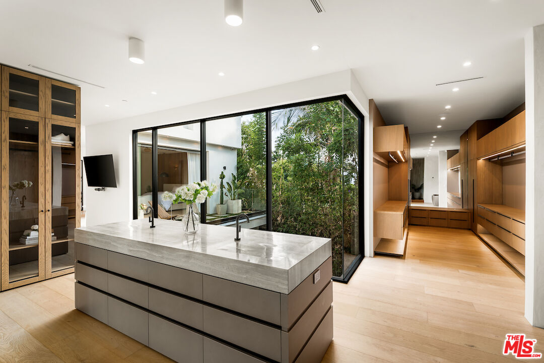 MLS #25601049 image #20