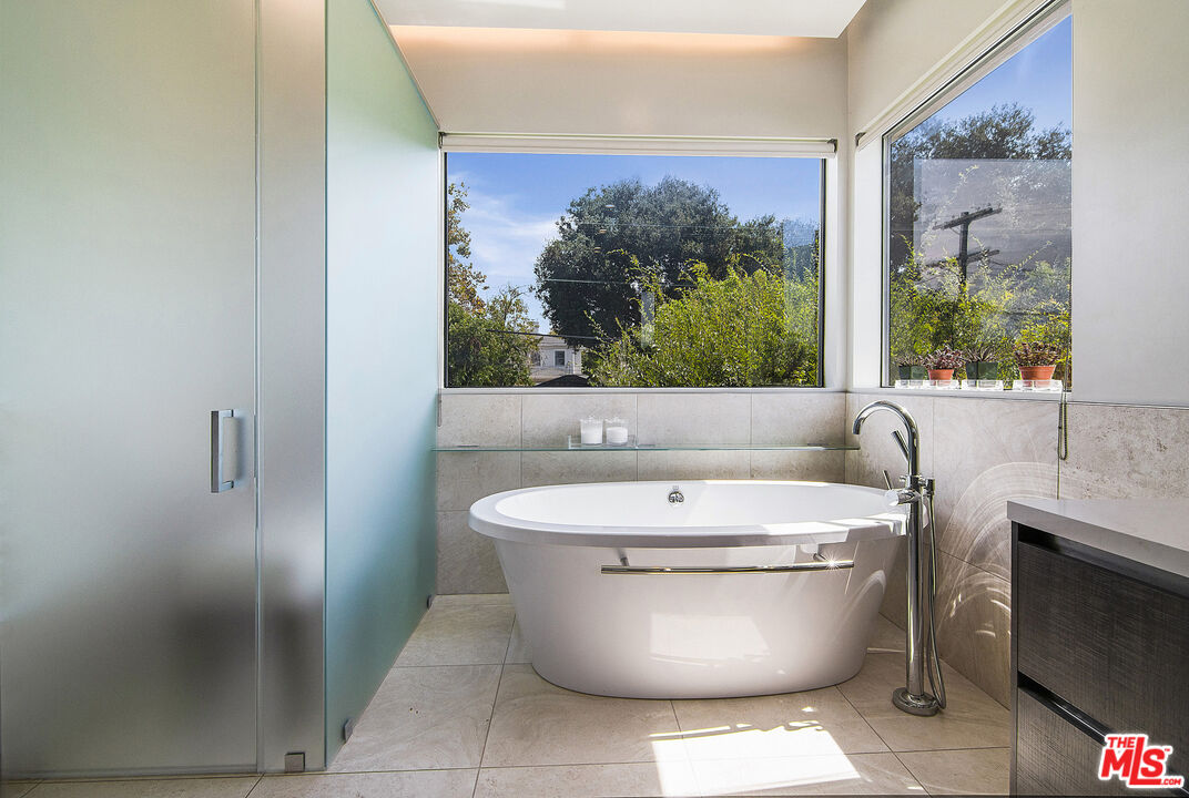 MLS #25601053 image #25