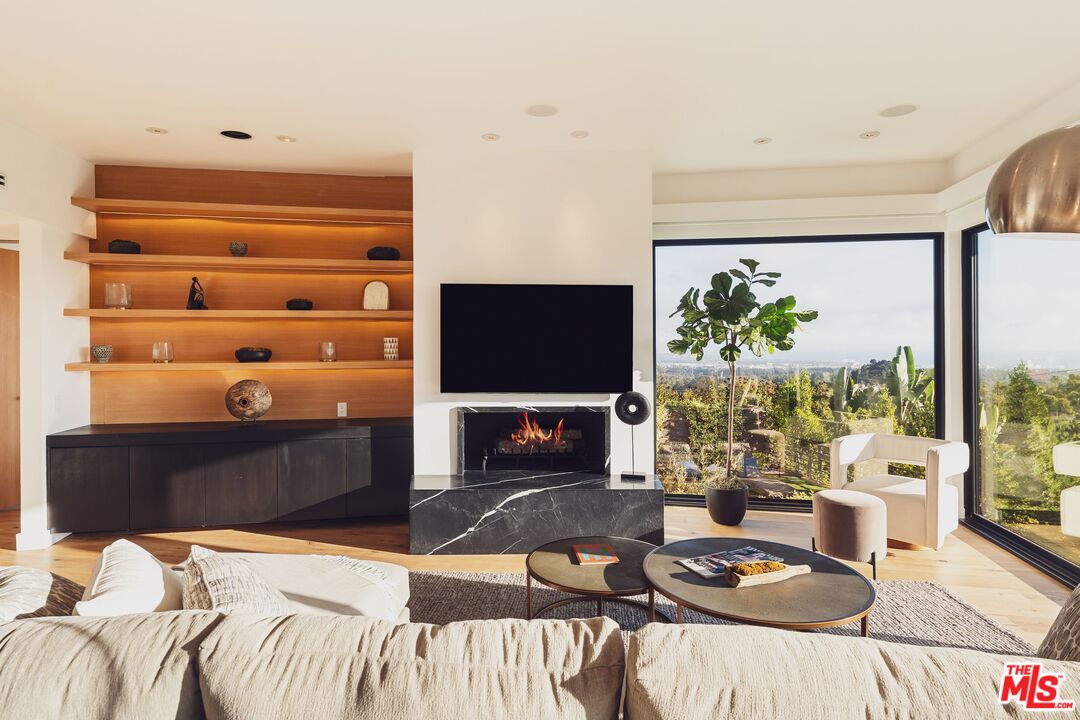 MLS #25601075 image #5