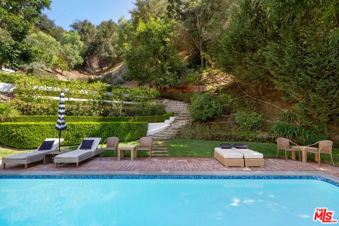 MLS #25601325 image #2