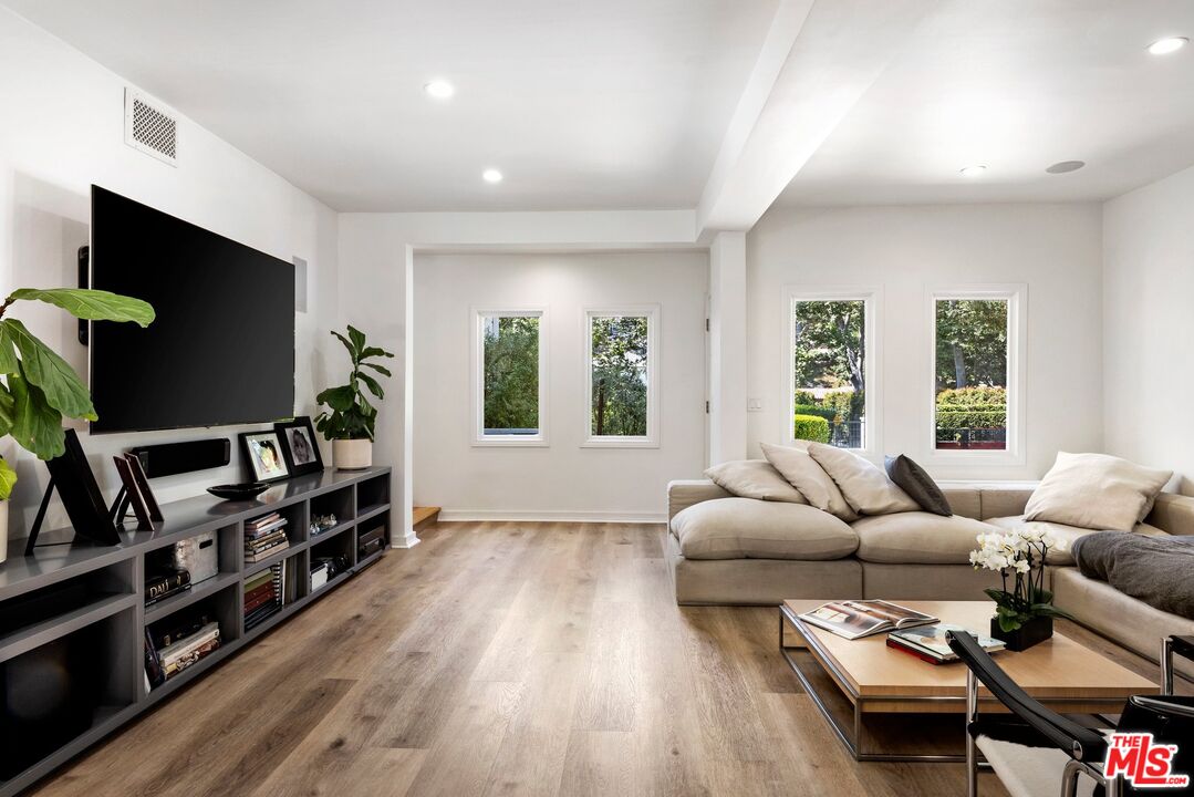 MLS #25601325 image #8