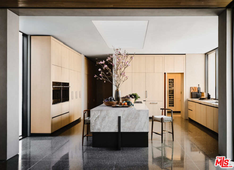 MLS #25601345 image #10