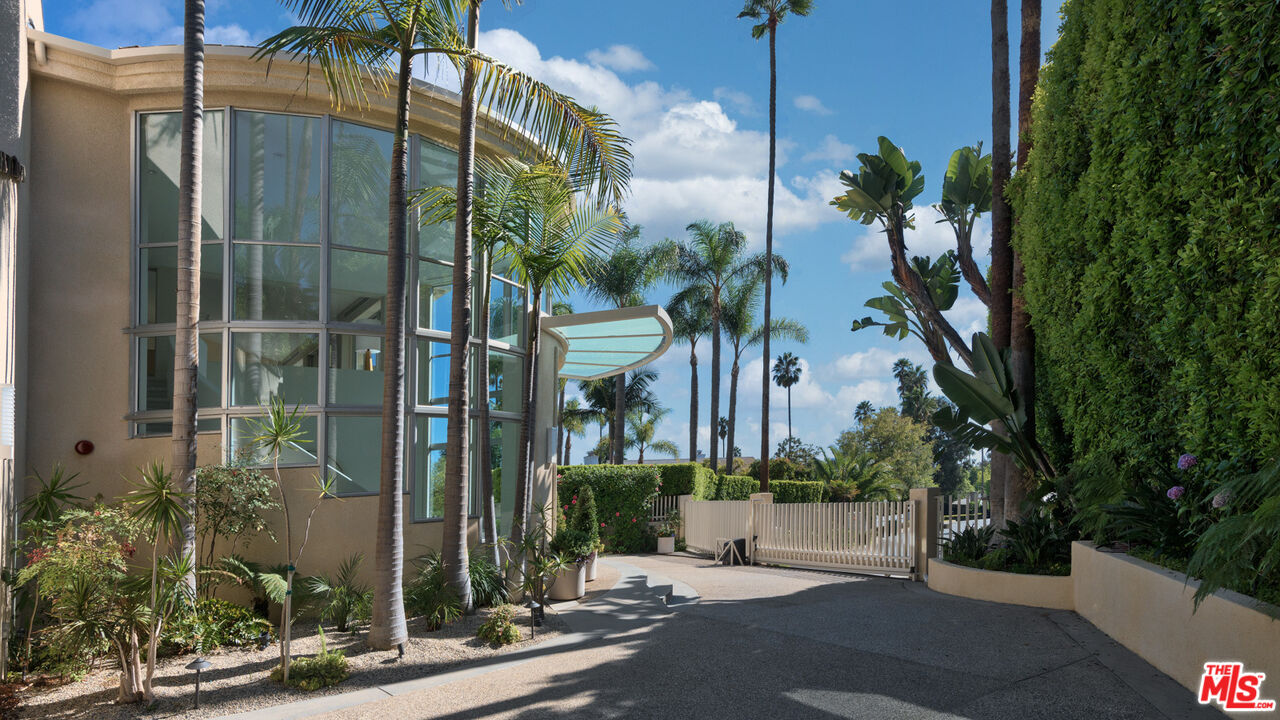 MLS #25601371 image #2