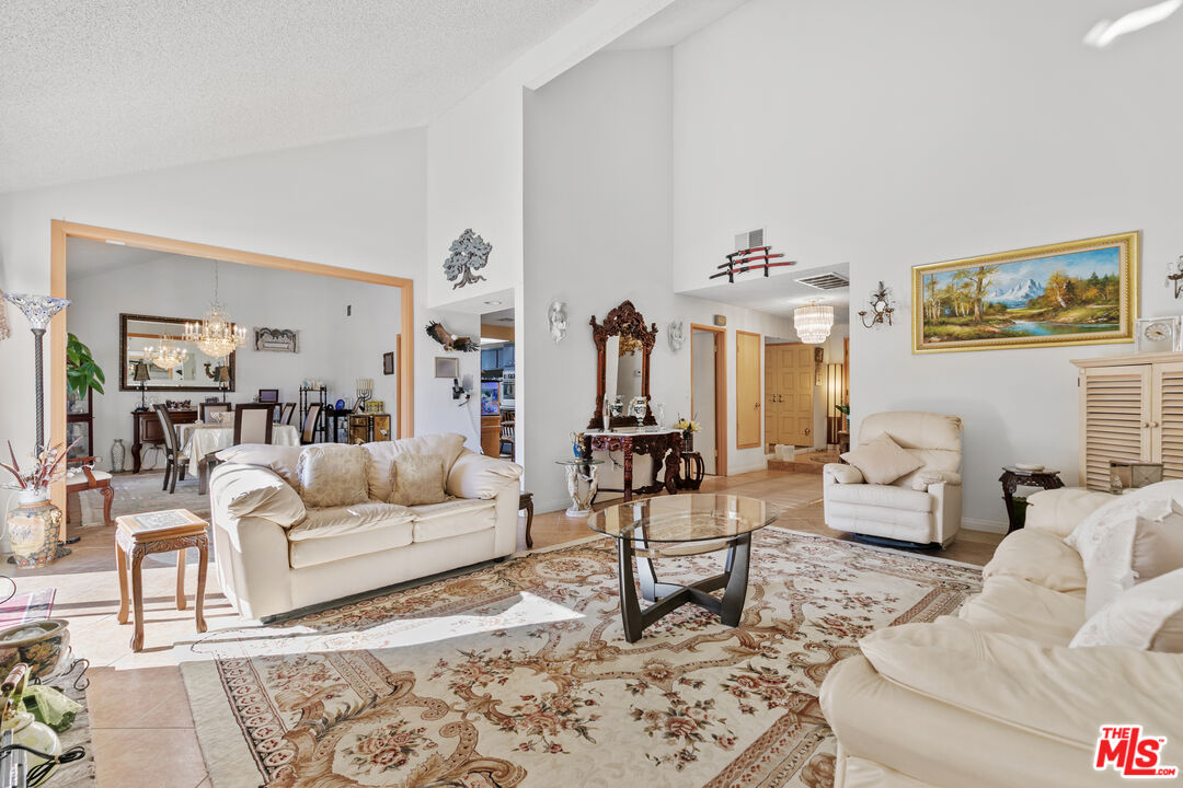 MLS #25601459 image #9