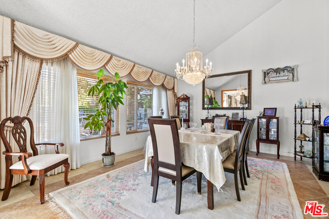 MLS #25601459 image #11