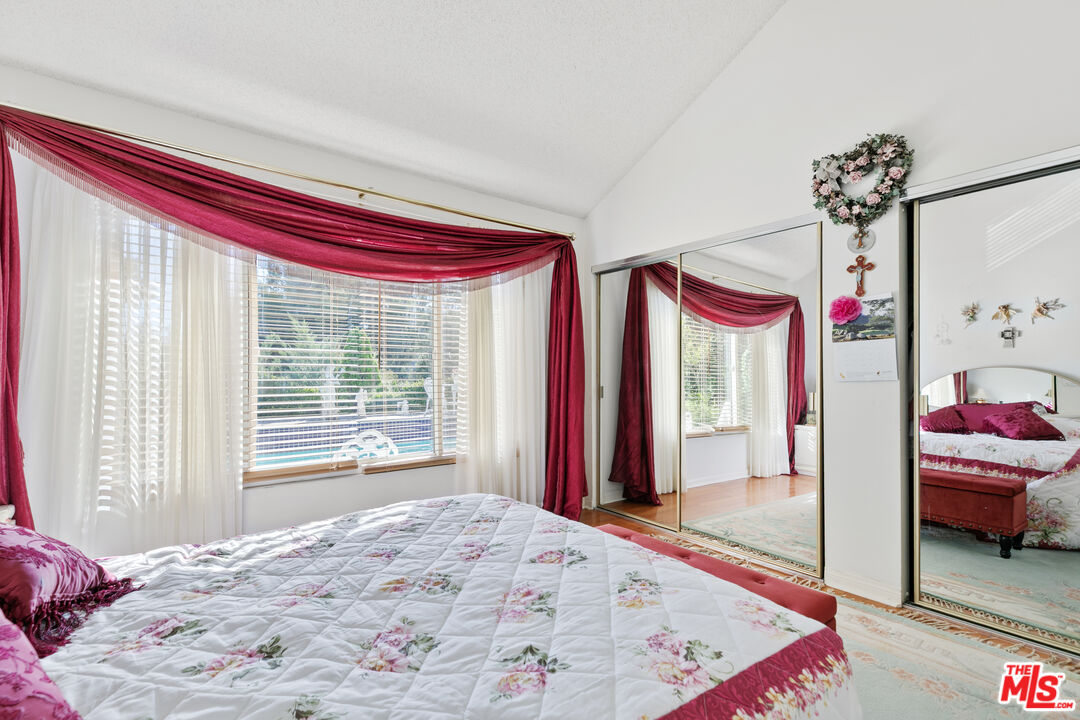 MLS #25601459 image #18