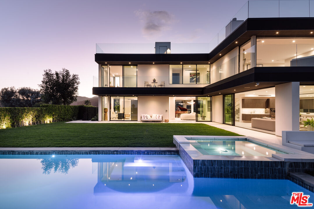 MLS #25601855 image #0