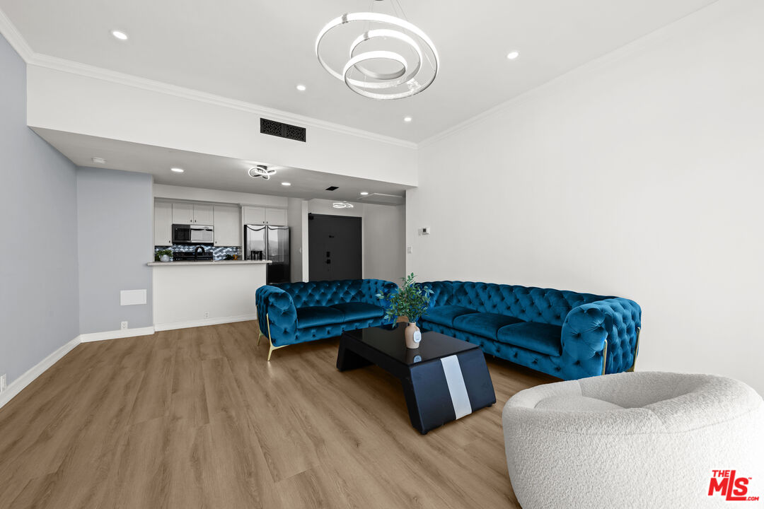 MLS #25601987 image #3