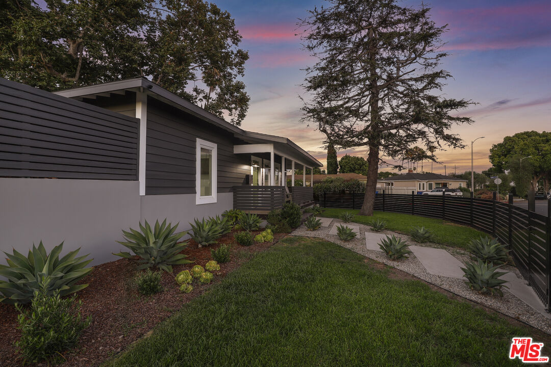 MLS #25602001 image #1