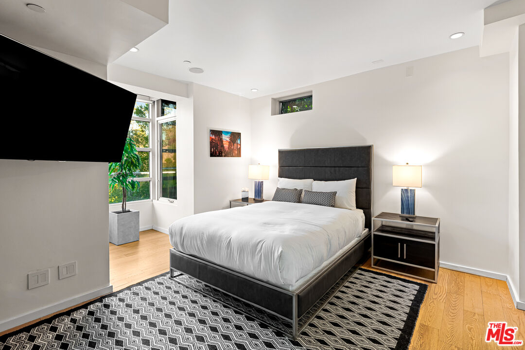 MLS #25602053 image #26