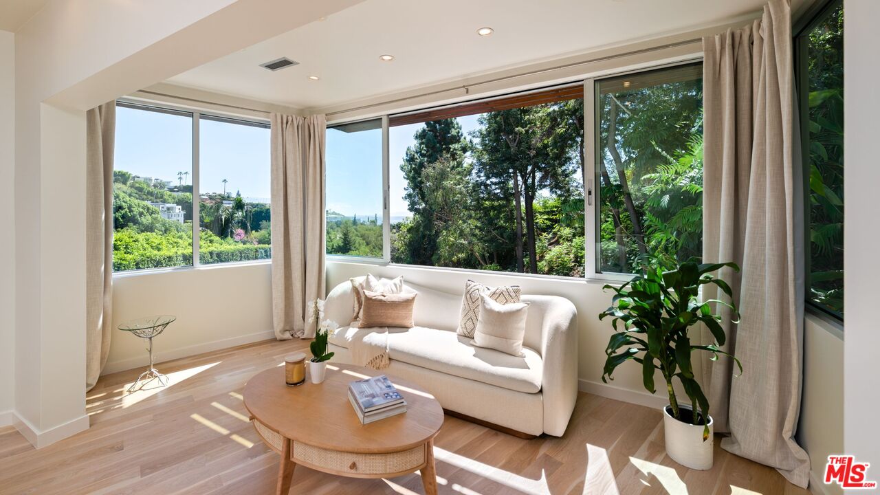 MLS #25602071 image #12