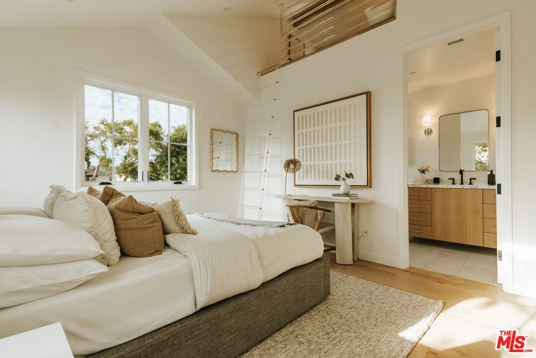 MLS #25602073 image #19