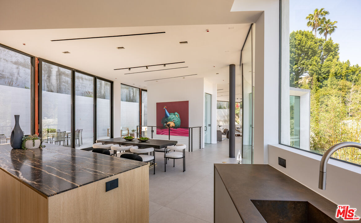 MLS #25602075 image #15