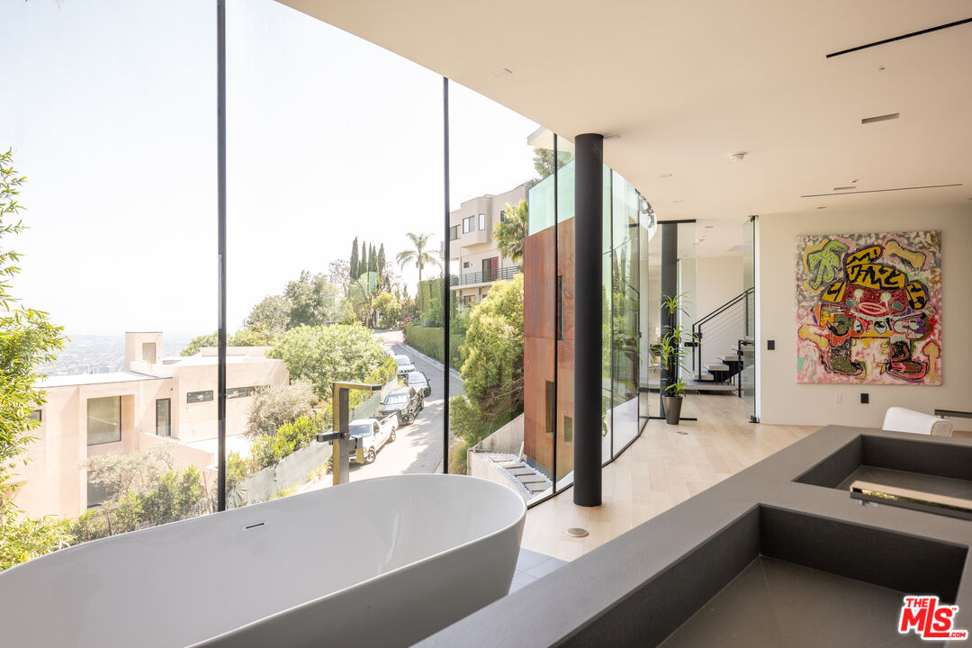 MLS #25602075 image #25