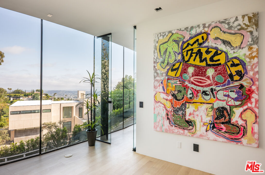 MLS #25602075 image #26