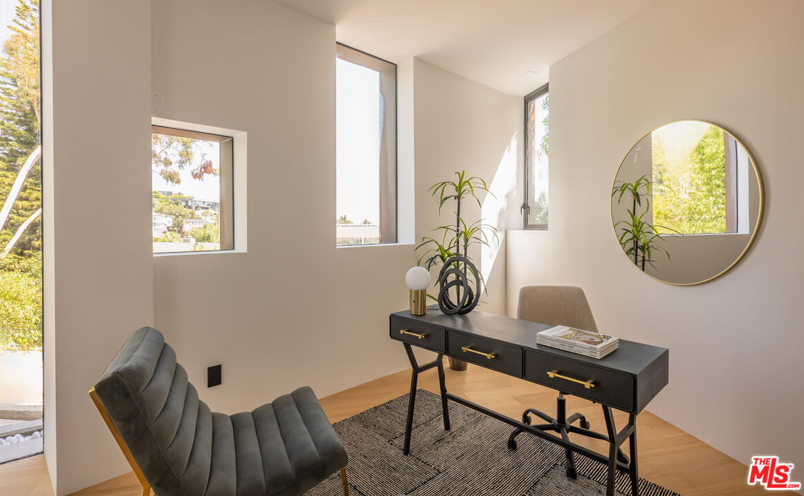 MLS #25602075 image #35