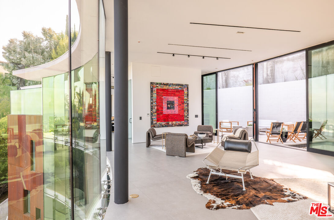 MLS #25602075 image #3