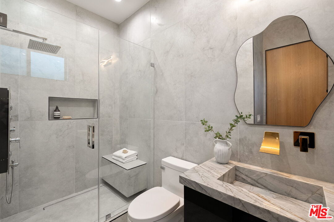 MLS #25602085 image #17