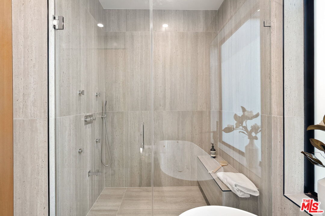 MLS #25602085 image #23