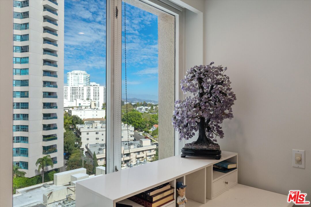 MLS #25602197 image #17