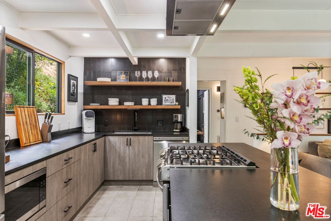 MLS #25602203 image #21